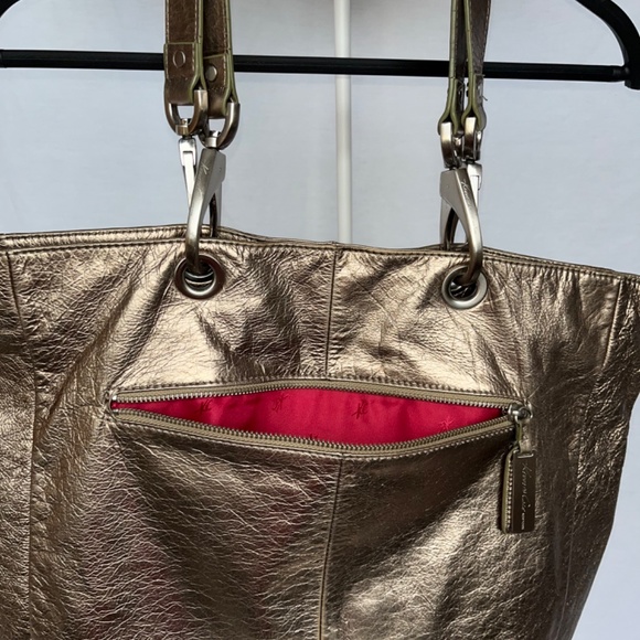 Kenneth Cole XL tote bag in burnished gold leather, w. brushed nickel hardware - Picture 16 of 16